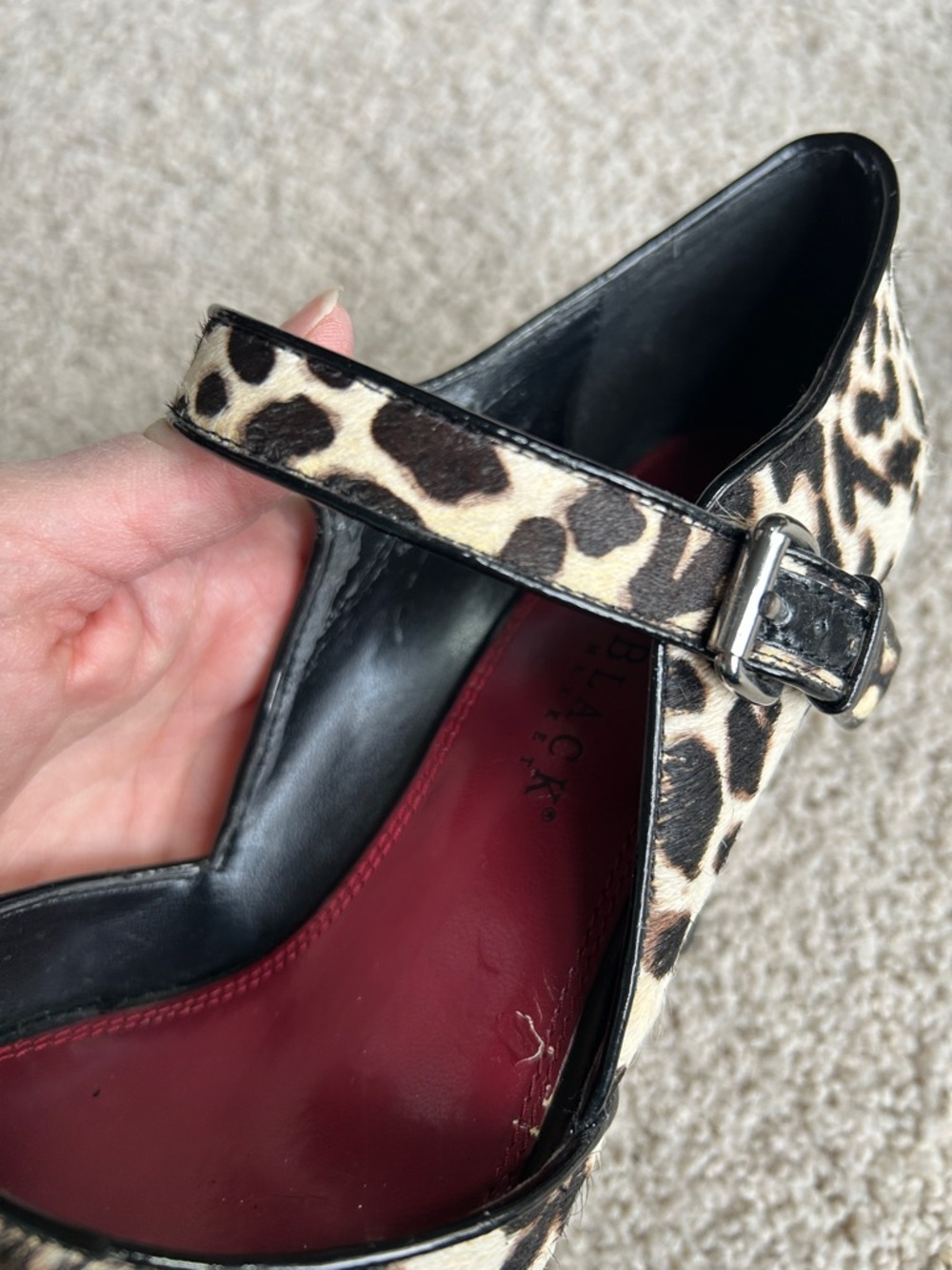 WHITE HOUSE BLACK MARKET OPEN TOE LEOPARD PRINT PONY HAIR HEELS - Picture 6 of 6